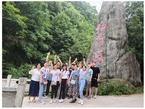 匯工軸承銷售部開展團建活動